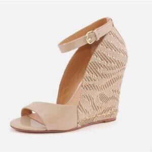 Mark & James Badgley Mischka RIVA Raffia
Patent Leather Wedges size 7